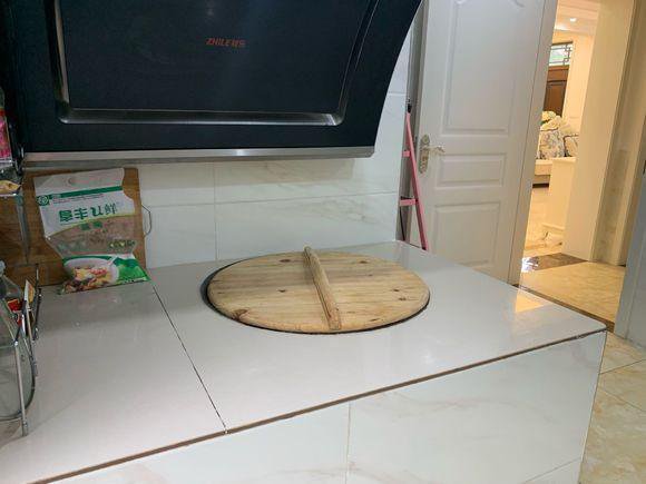 80萬回老家建兩層小別墅含內(nèi)部裝修，鄰居看完都說很實(shí)用