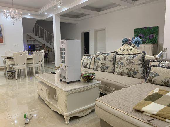 80萬回老家建兩層小別墅含內(nèi)部裝修，鄰居看完都說很實(shí)用