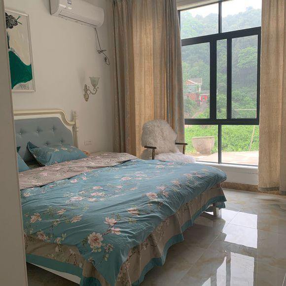 80萬回老家建兩層小別墅含內(nèi)部裝修，鄰居看完都說很實(shí)用