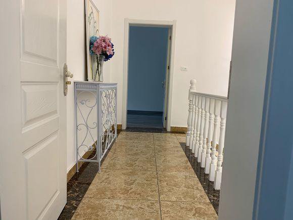 80萬回老家建兩層小別墅含內(nèi)部裝修，鄰居看完都說很實(shí)用