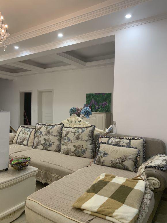 80萬回老家建兩層小別墅含內(nèi)部裝修，鄰居看完都說很實(shí)用