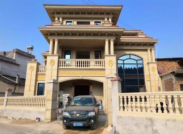 13套湖南豪華歐式農(nóng)村別墅完工圖，PK下哪套更好看