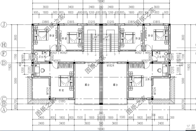 帶車(chē)庫(kù)的雙拼別墅，出入方便保安全，大氣優(yōu)雅還長(zhǎng)面兒